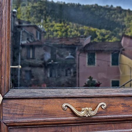 Casa Vacanze Tra I Monti E San Martino Biassa 外观 照片