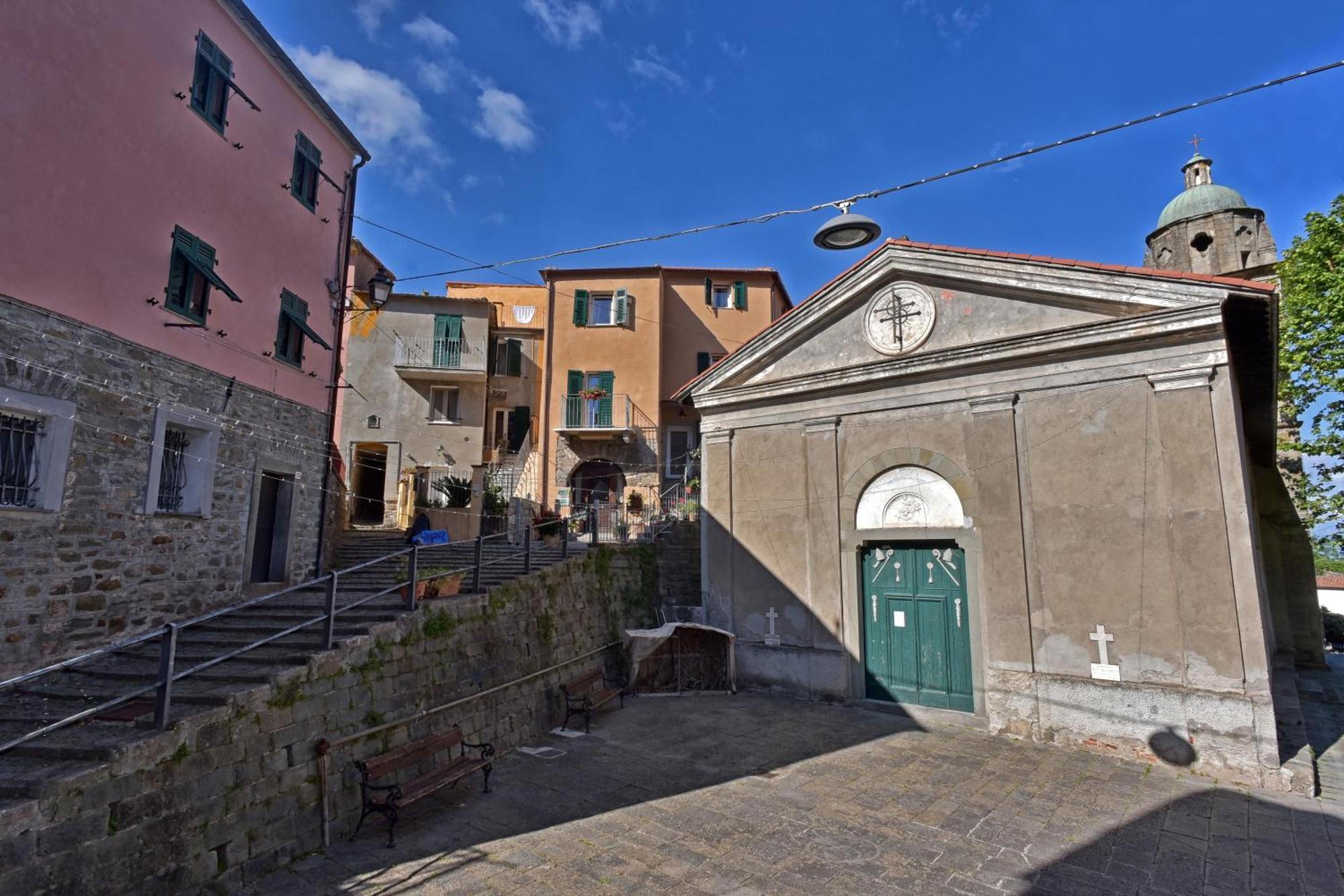 Casa Vacanze Tra I Monti E San Martino Biassa 外观 照片