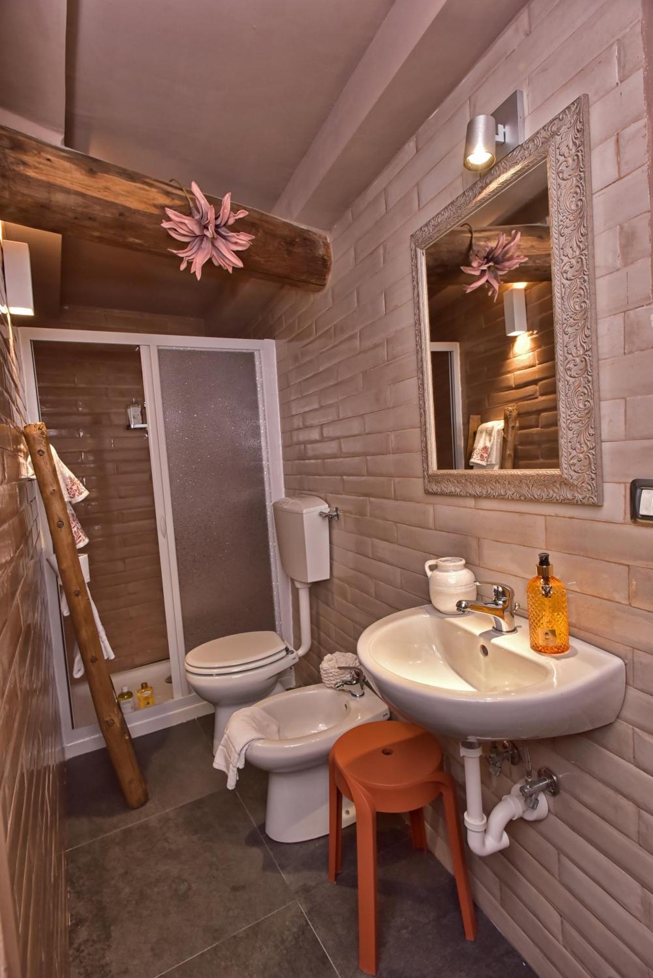 Casa Vacanze Tra I Monti E San Martino Biassa 外观 照片