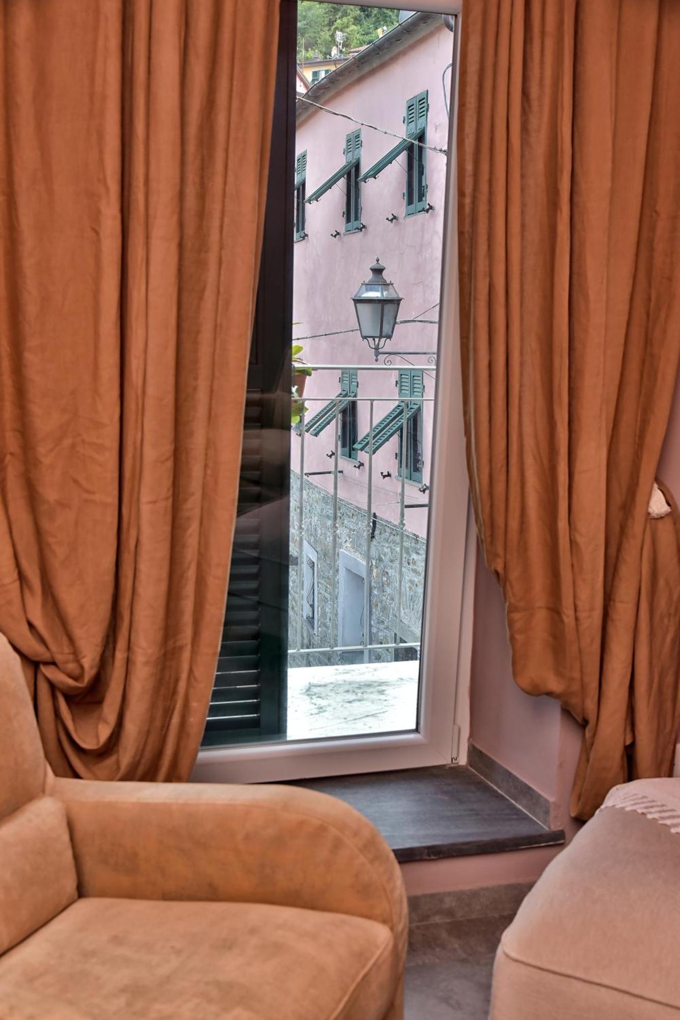 Casa Vacanze Tra I Monti E San Martino Biassa 外观 照片