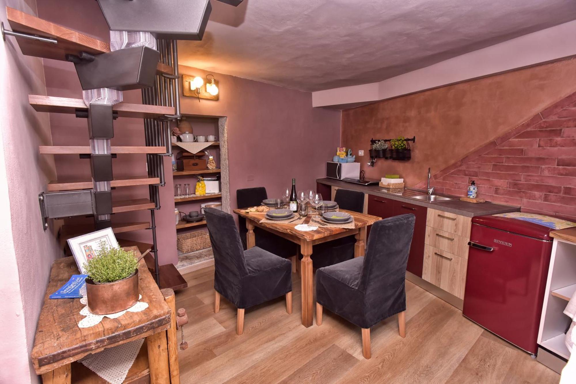 Casa Vacanze Tra I Monti E San Martino Biassa 外观 照片
