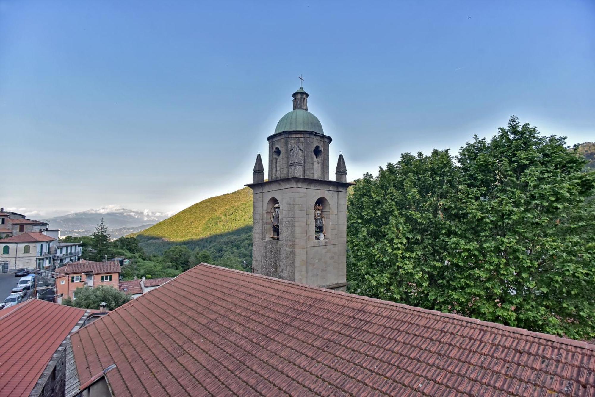 Casa Vacanze Tra I Monti E San Martino Biassa 外观 照片
